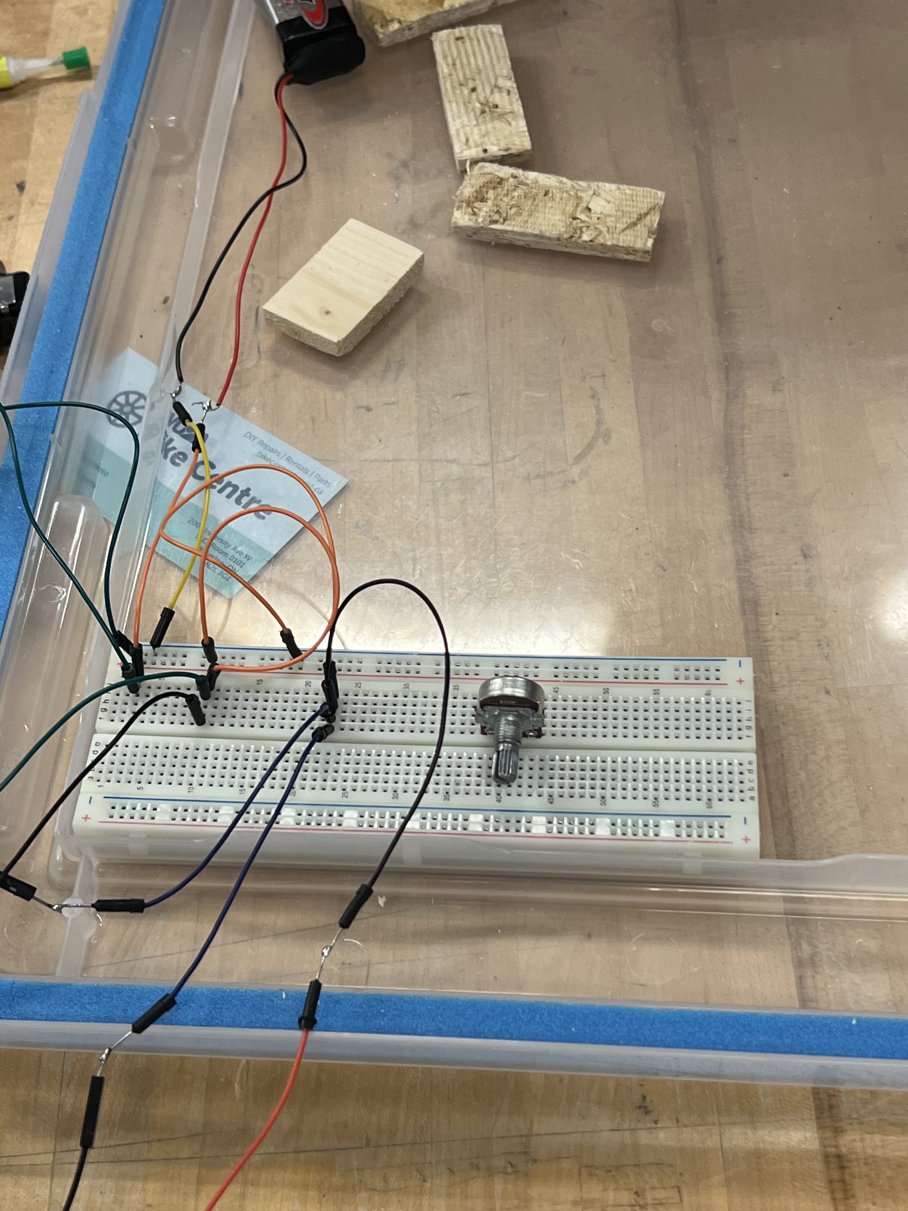 Circuit used to control button switch